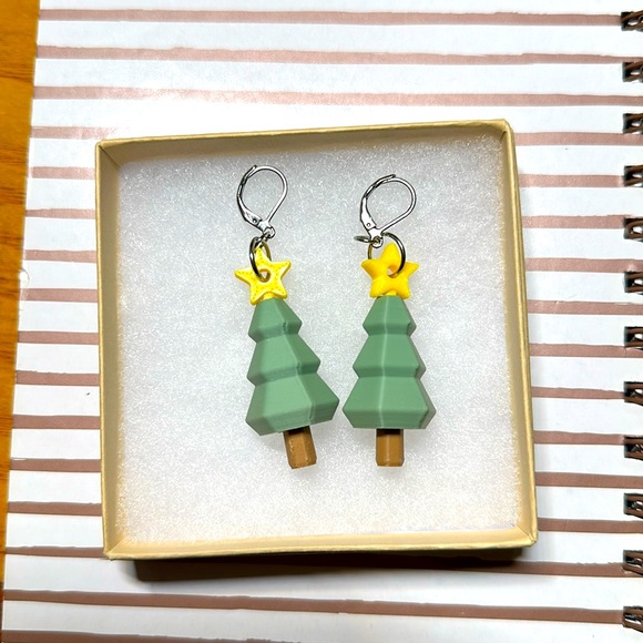 3D printed plastic Christmas tree earrings New - Picture 1 of 2